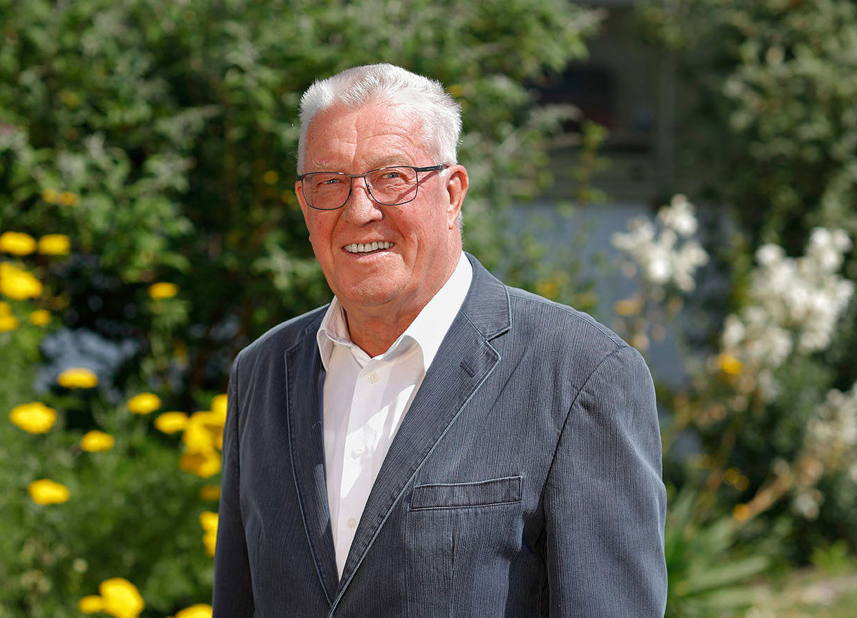 Karl Mack - Founder Karl Mack - Founder